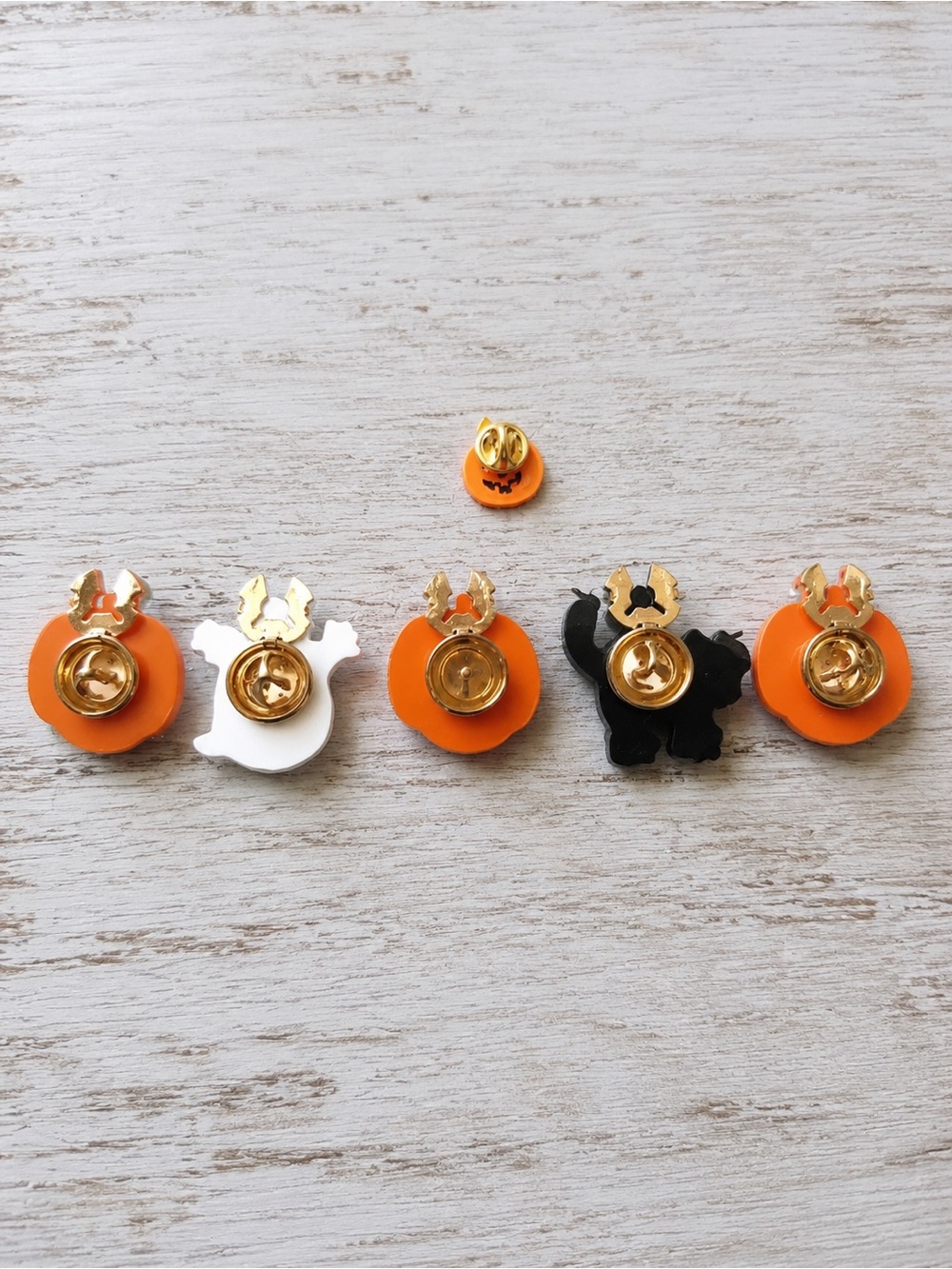 Vintage Halloween Button Covers Set Pumpkin Ghost Black Cat and Enamel Pin - Picture 8 of 12